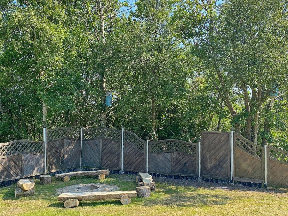 8 Person Holiday Home In R M Lakolk Екстериор снимка
