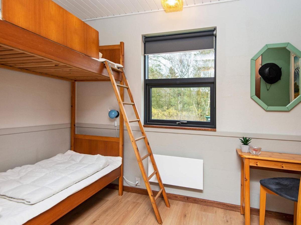 8 Person Holiday Home In R M Lakolk Екстериор снимка